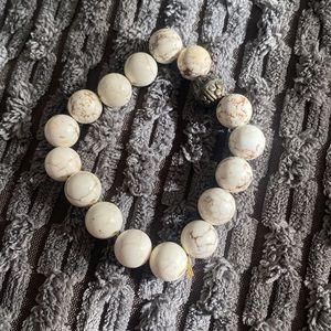 Whit Beaded Bracelet